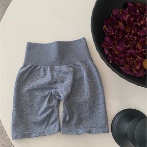 NVGTN high waist scrunch shorts